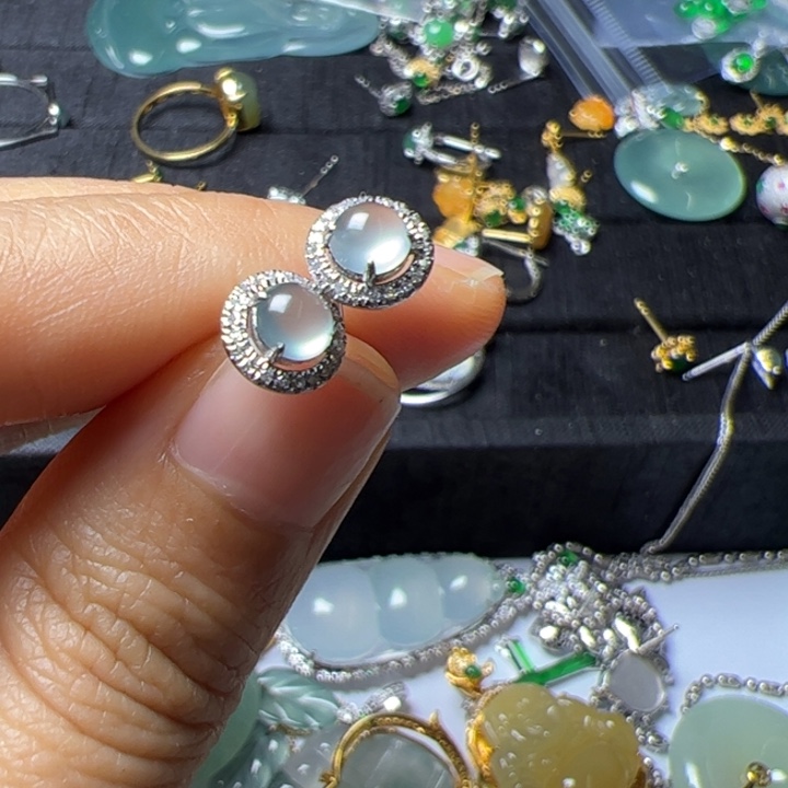 翡翠耳饰18K金镶嵌翡翠吊坠项链