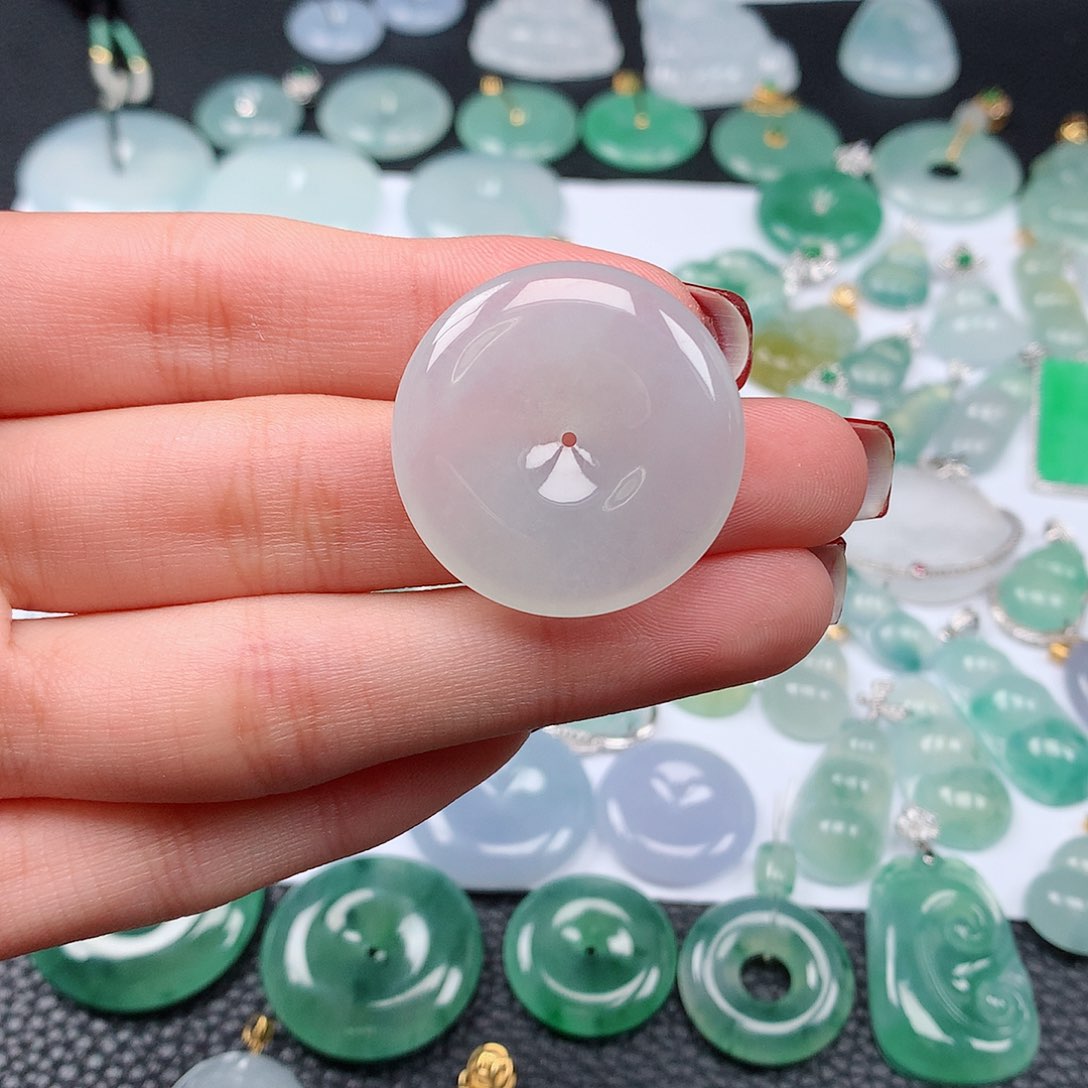 翡翠颈饰未镶嵌天然翡翠