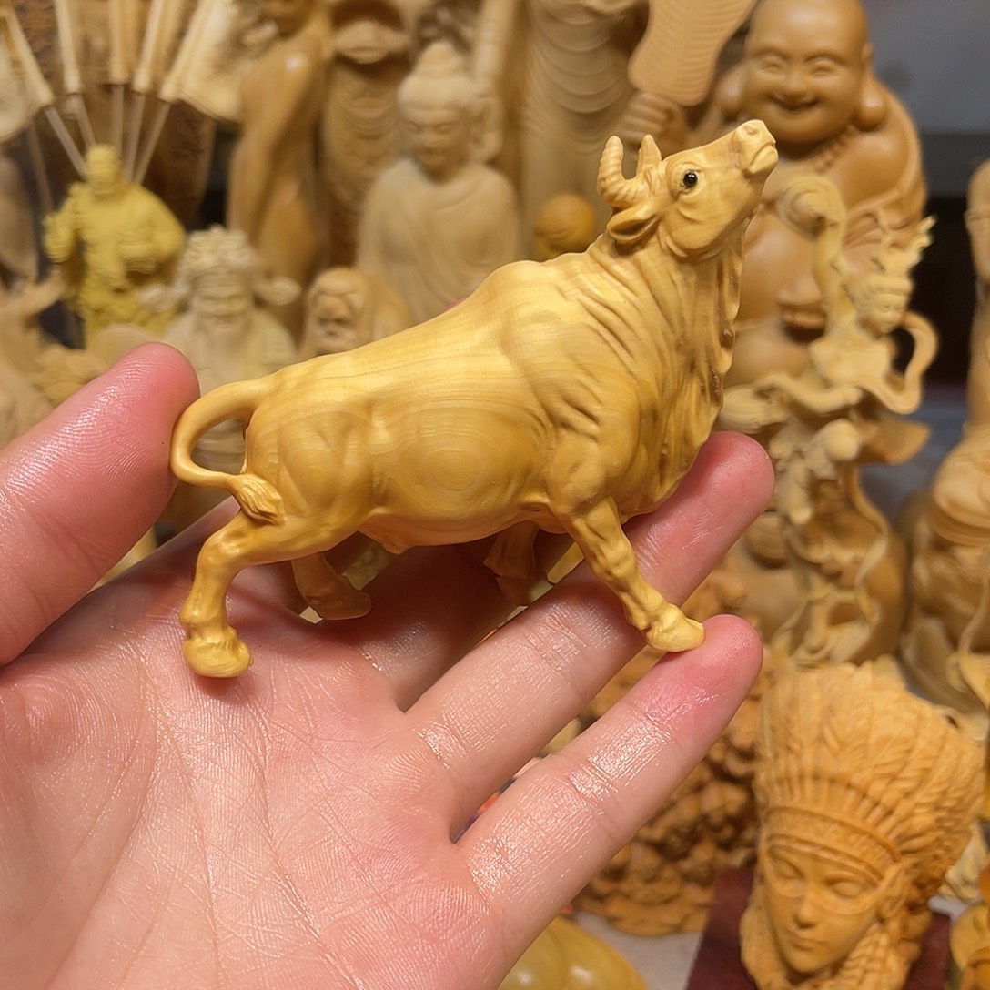 黄杨木黄杨木抬头牛