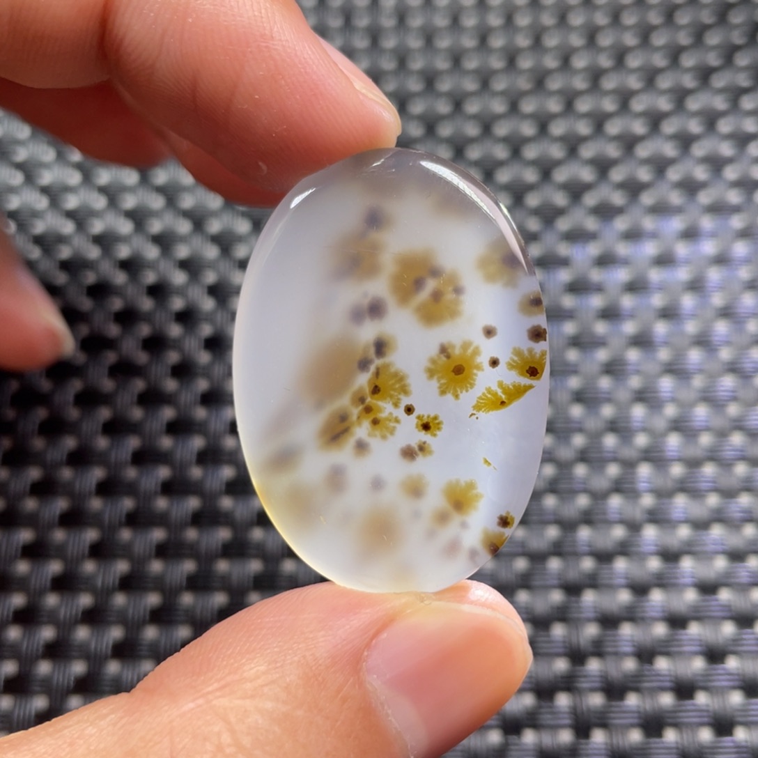 未镶嵌颈饰玛瑙/玉髓听**乐