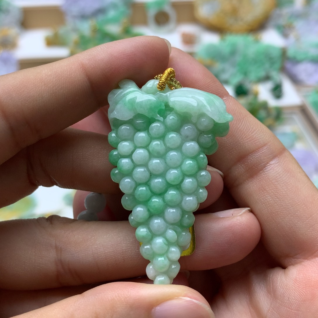 翡翠未镶嵌颈饰翡翠