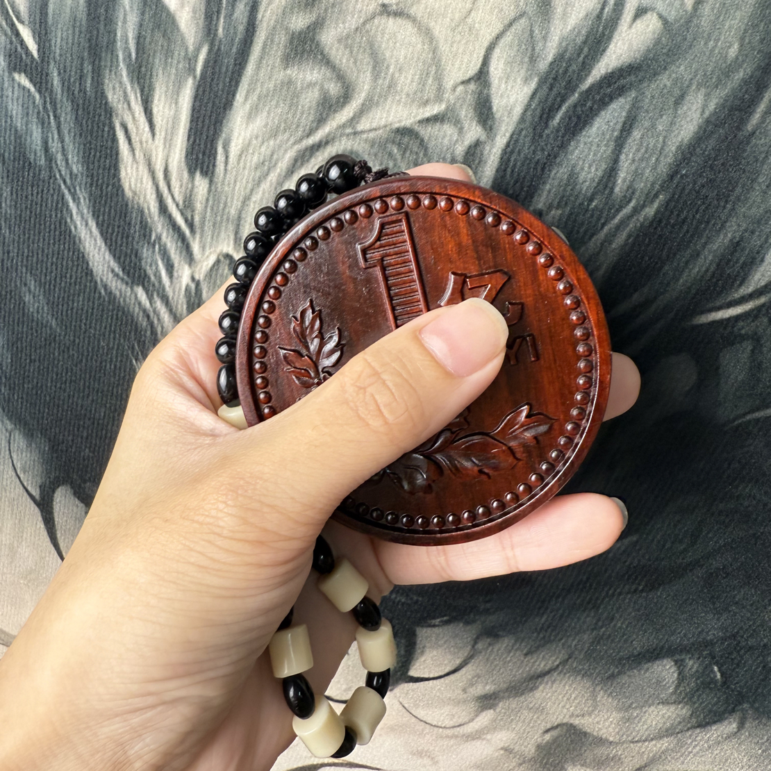 紫檀木小目标加厚双面雕刻手把件挂件实木雕刻