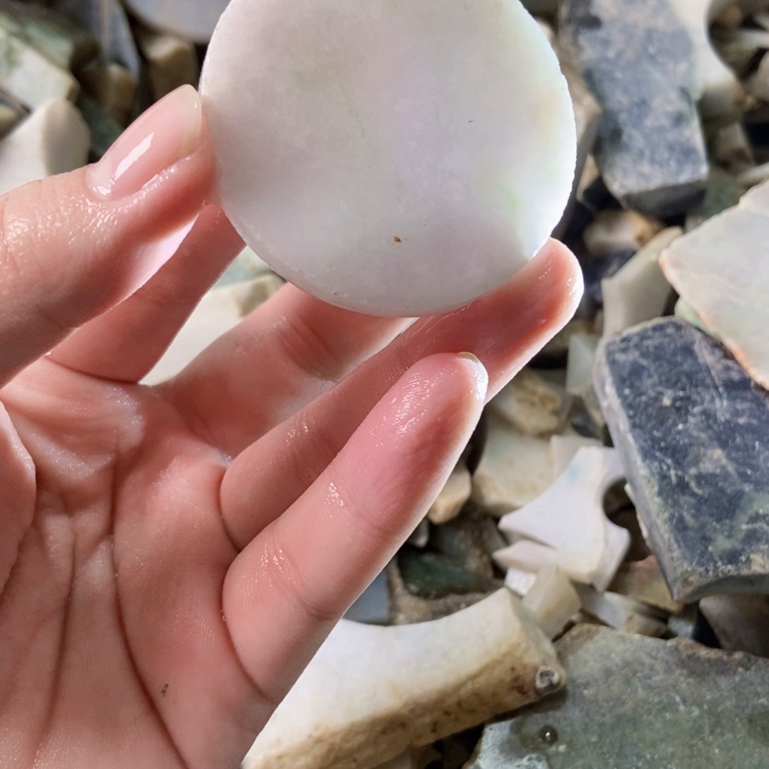 翡翠未镶嵌颈饰天然翡翠