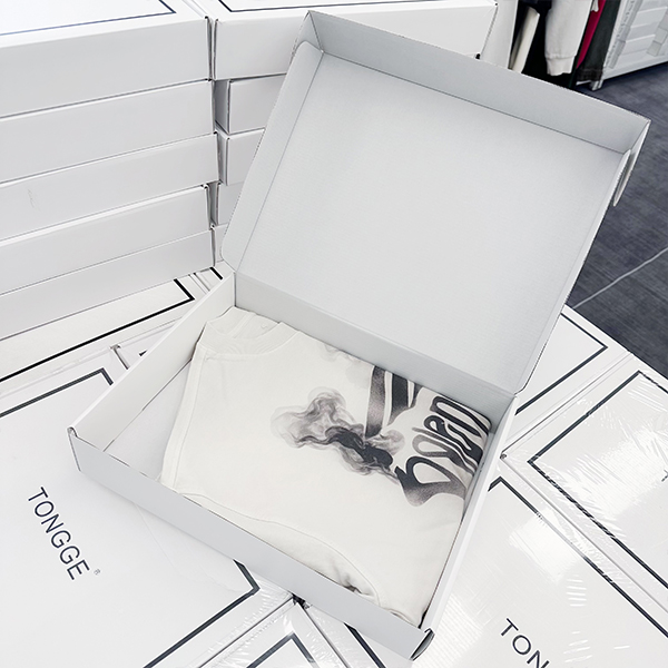 D26 高级感轻奢短袖 圆领短袖T恤【F9995】