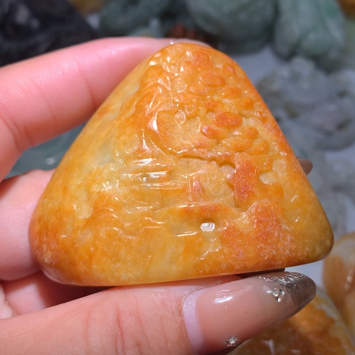 翡翠未镶嵌颈饰保真天然A货翡翠