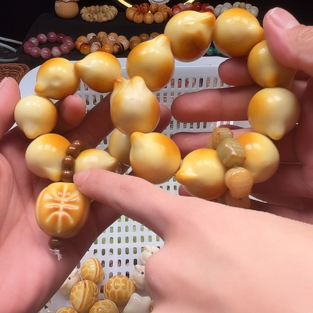 ****菩提根/象牙果手串2条有裂猫头