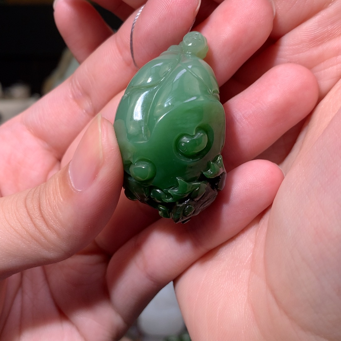 和田玉吊坠未镶嵌