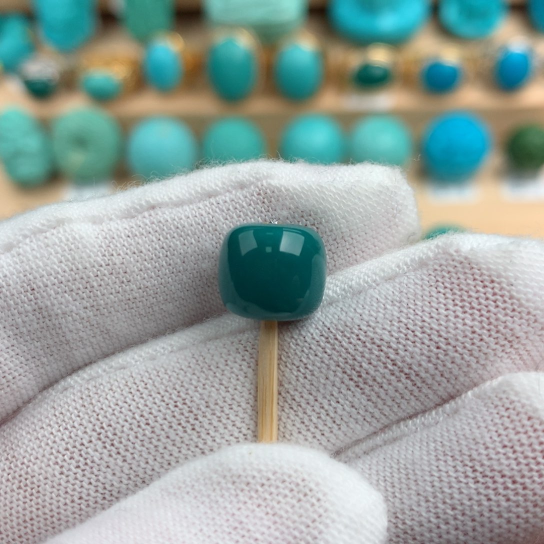 绿松石配饰未镶嵌9.9-8.8mm