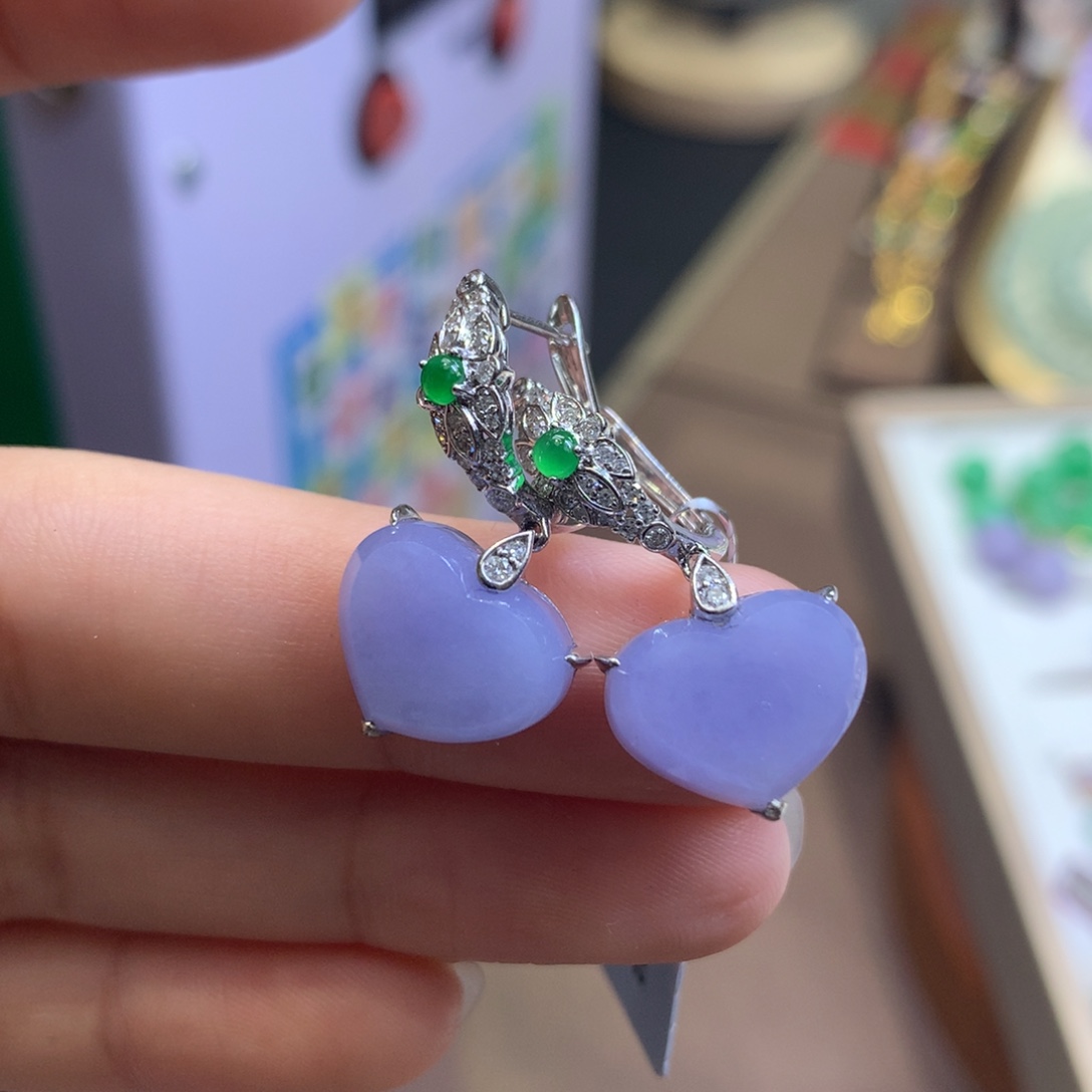 翡翠18K金镶嵌颈饰翡翠