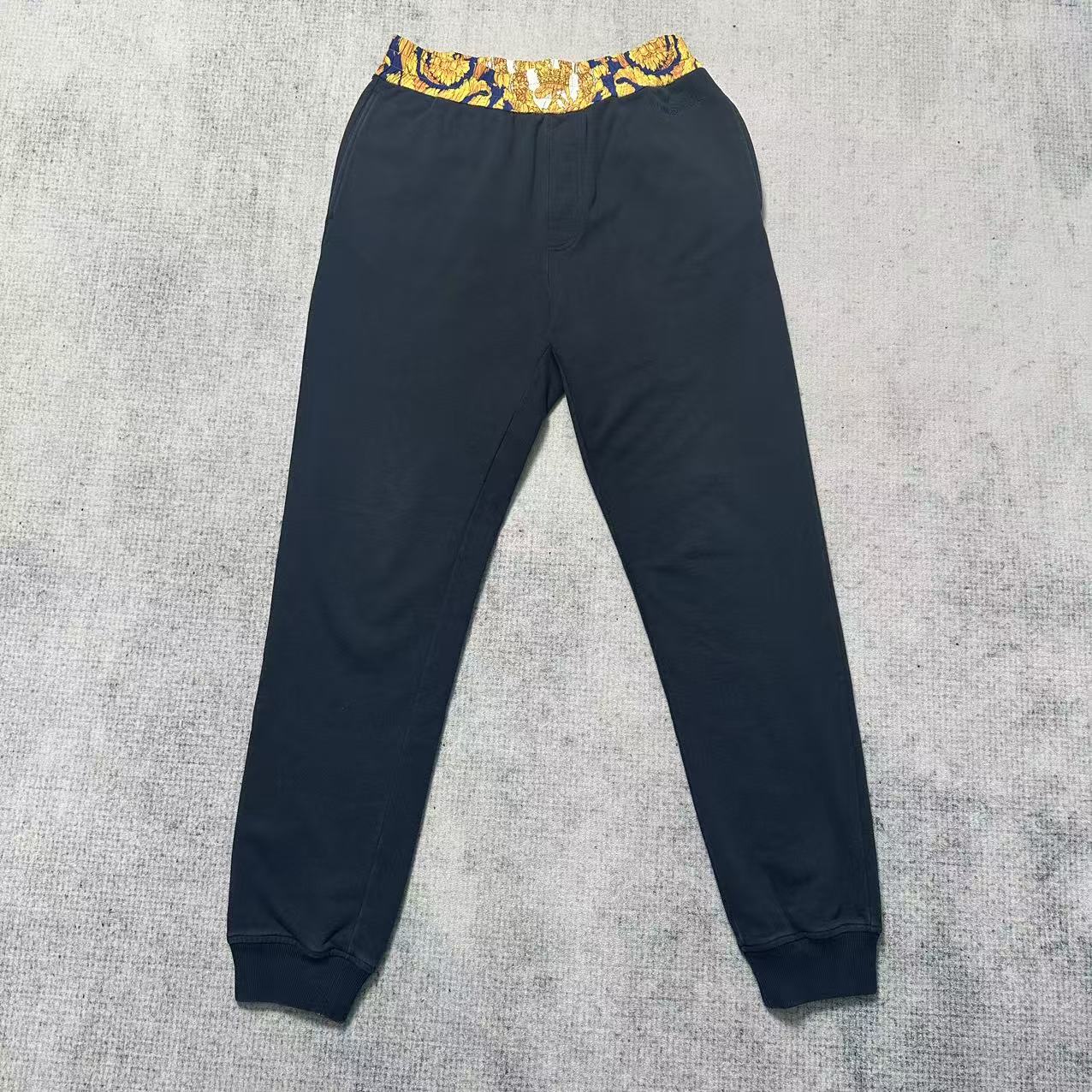 95新 VERSACE/范思哲 巴洛花卫裤/M码