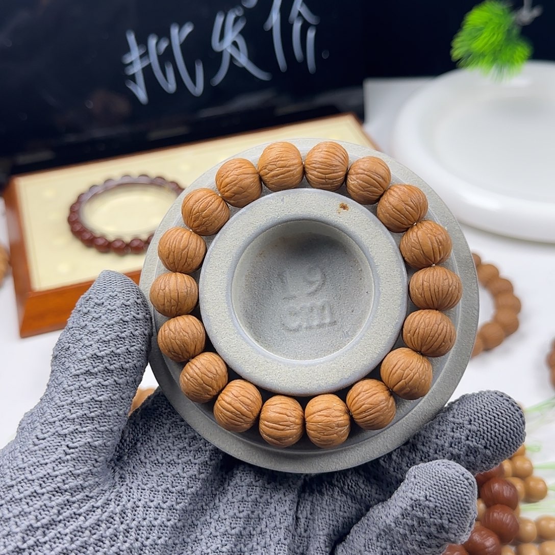 猴头核桃吊坠土豪