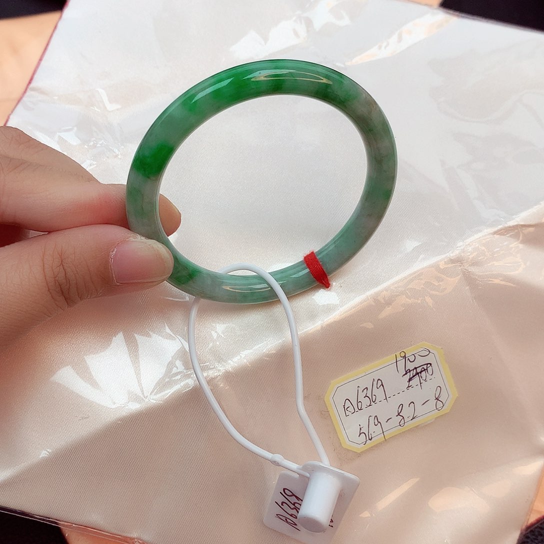 翡翠手镯未镶嵌天然缅甸翡翠A货