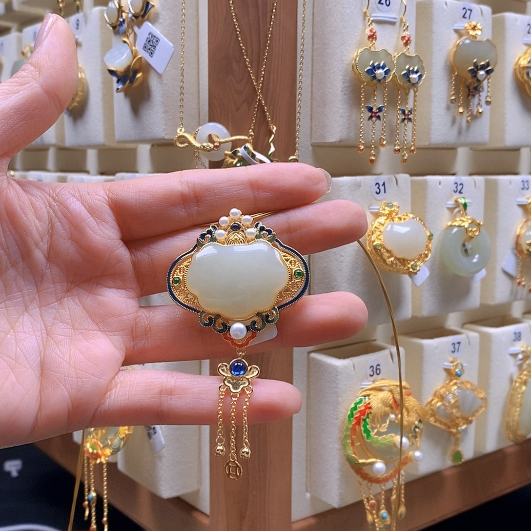 和田玉颈饰银S925镶嵌