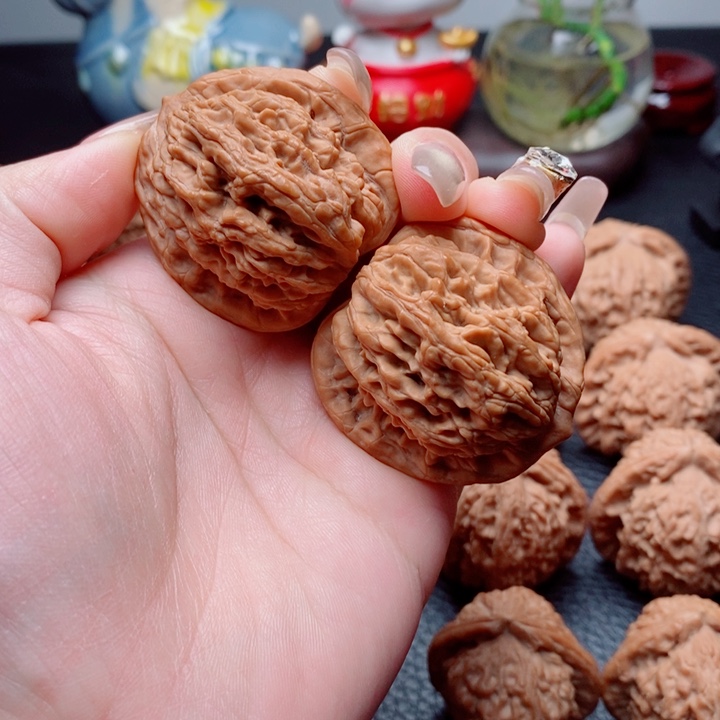 文玩核桃把件麦虎40