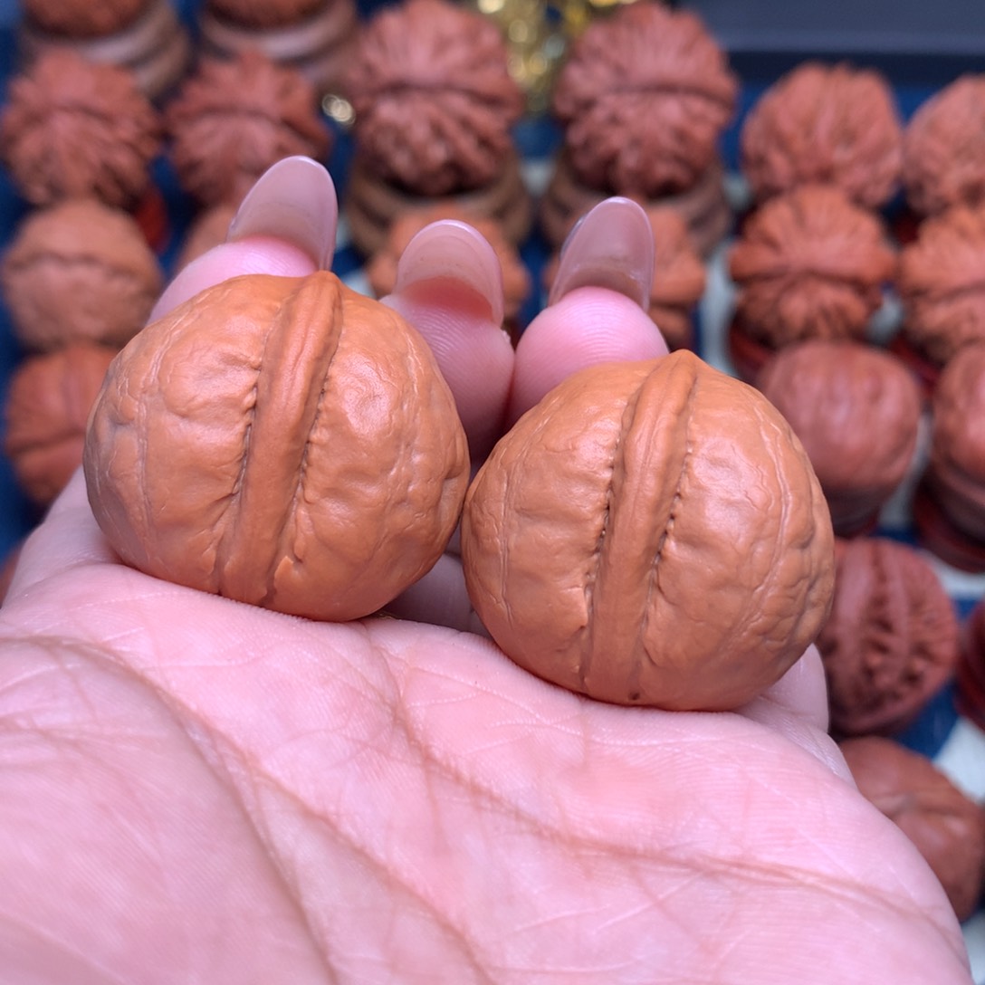 把件文玩核桃海豚