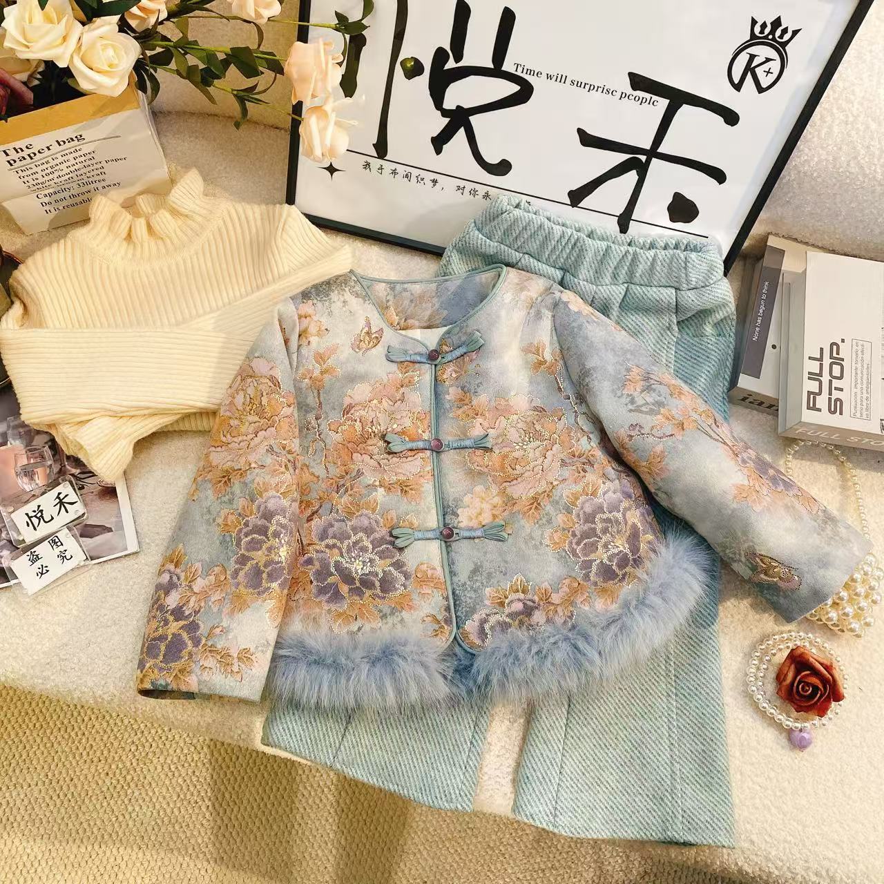 Y4【悦禾】萌娃冬装羽感流苏加厚儿童暖冬国风蓝色蝴蝶花朵套装6463