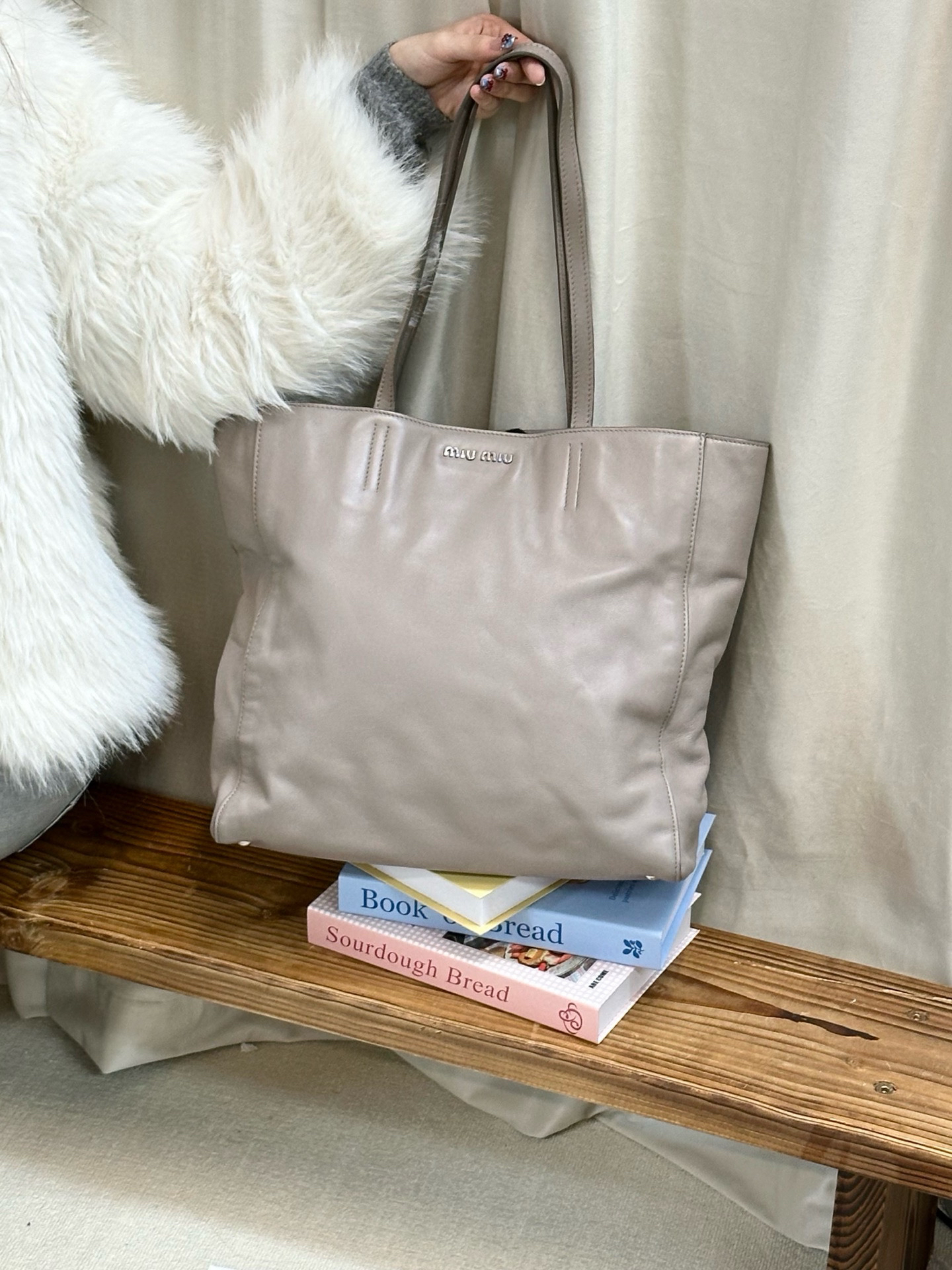 95新 MIU MIU/缪缪 miumiu 灰色托特单肩包