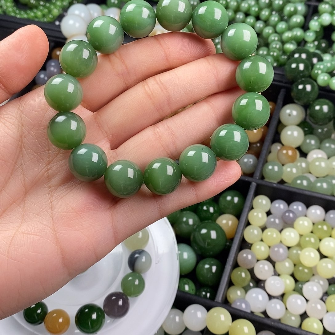 未镶嵌和田玉（碧玉）珠宝半成品