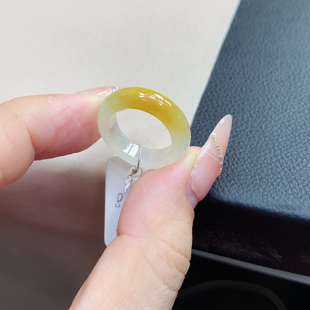 未镶嵌戒指翡翠8.9号