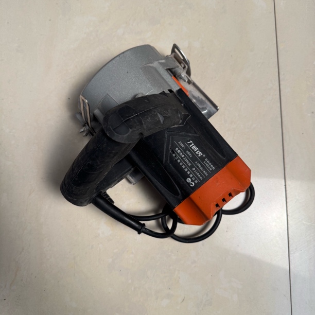 多功能家用小型手持便携式插电工业级别大功率切割机