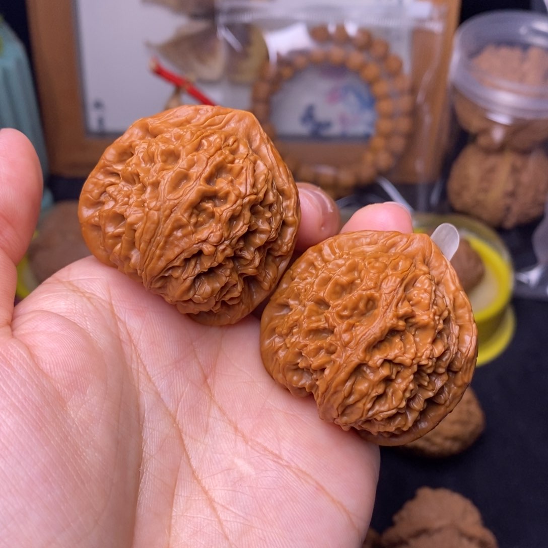 文玩核桃把件40.5水龙纹