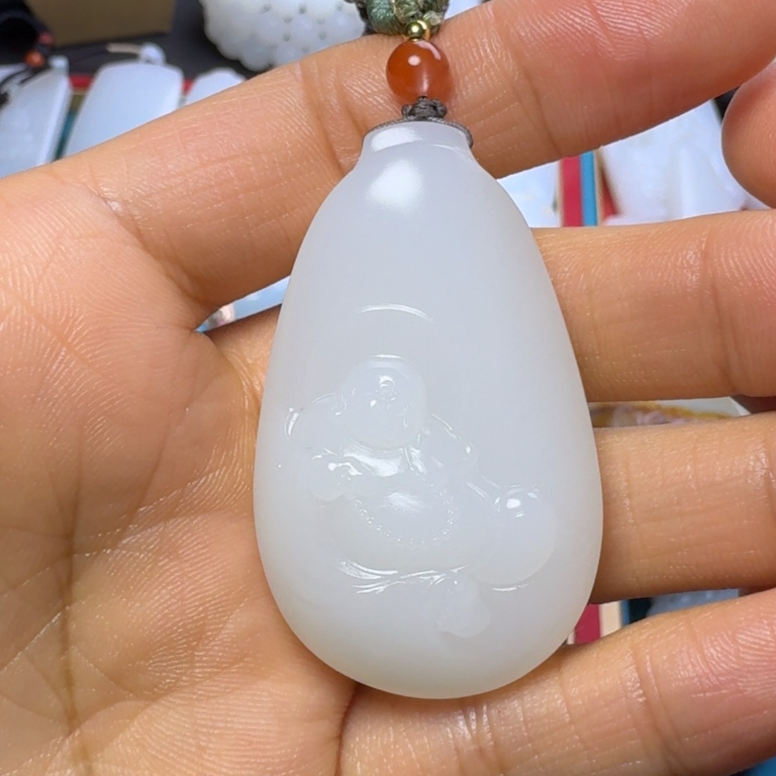 和田玉颈饰未镶嵌