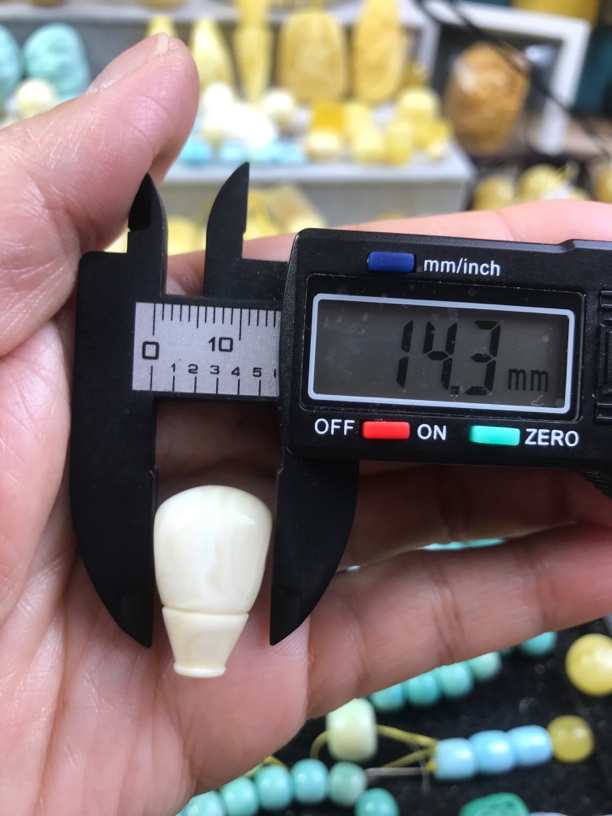 原矿蜜蜡俄料瓷白杂三通14mm