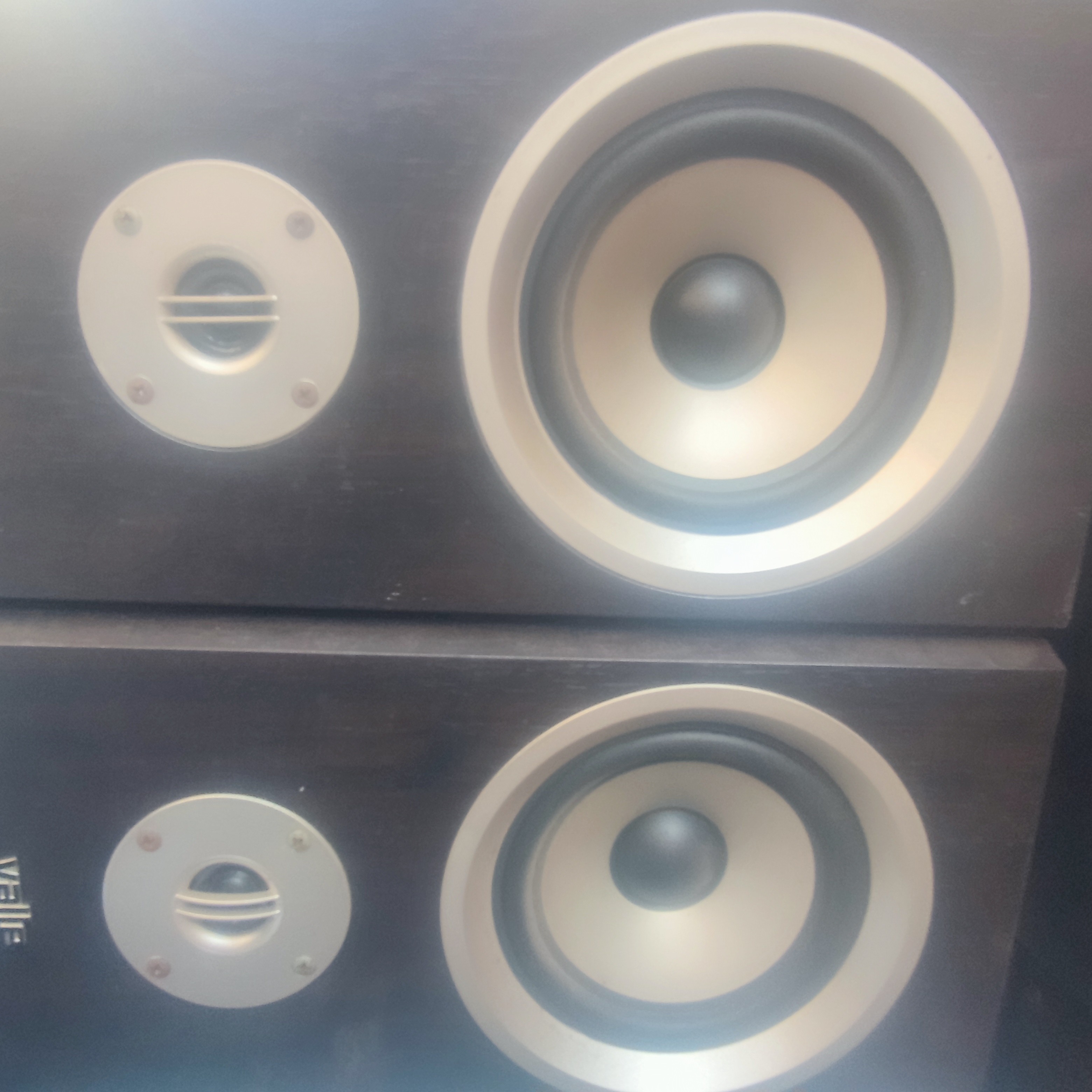 9新  威小书架箱一对，成色如图，不包邮，无七天无理由退货