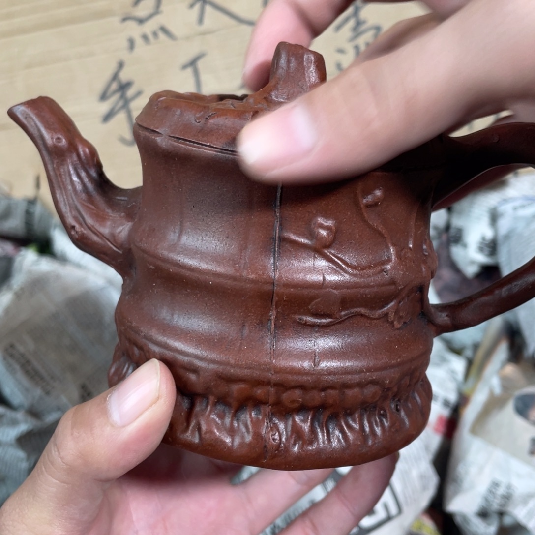 茶壶紫砂老厂紫砂壶一件。