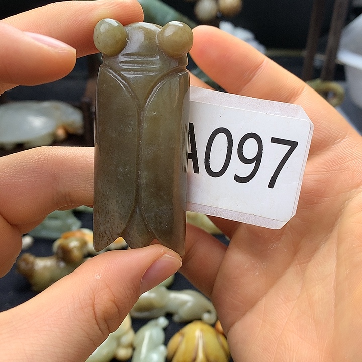 和田玉未镶嵌车挂