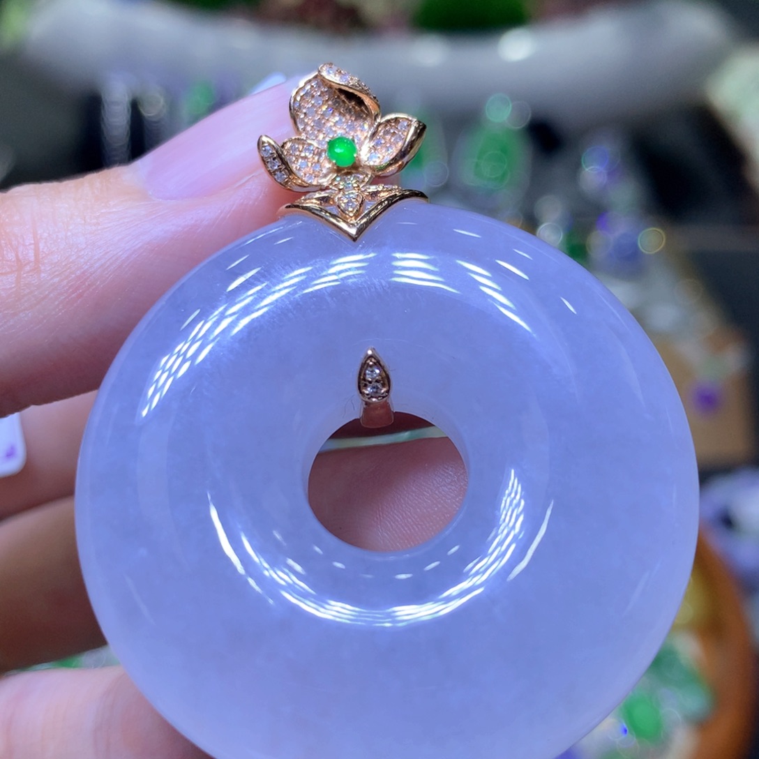 【闪购商品】翡翠颈饰18K金镶嵌翡翠吊坠项链