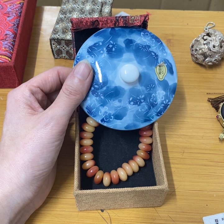 摆件中古工艺品一件