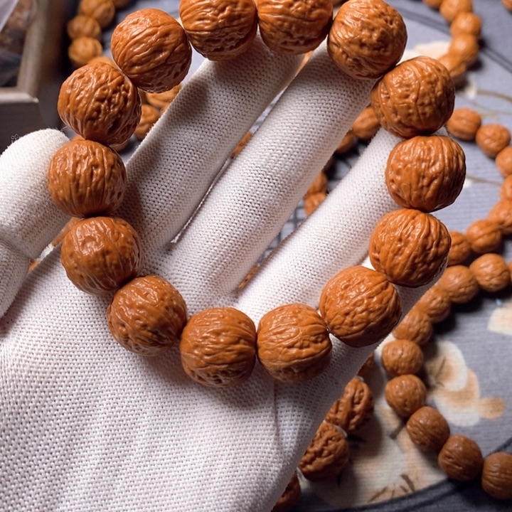 文玩核桃手串1.8方块红皮