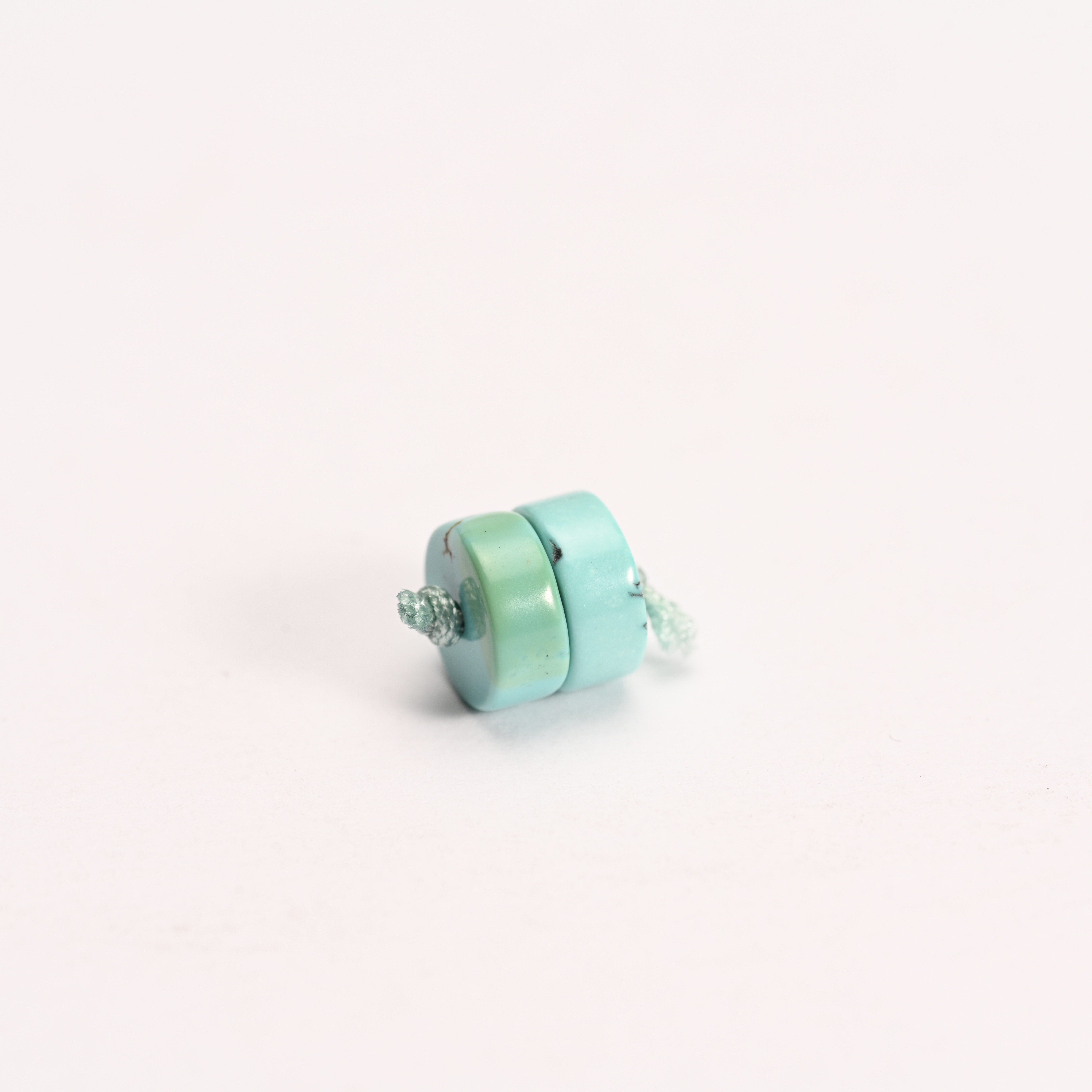 湖北原矿绿松石直切隔片高瓷级7.3x3mm 0.72g  无优化 一物一证