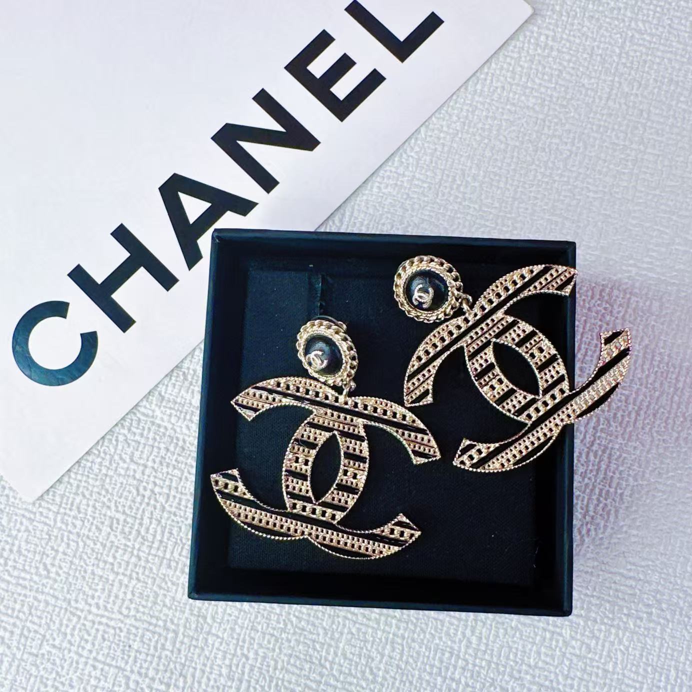 95新 Chanel/香奈儿 柚礼中古/香奈儿黑色条纹双C耳钉LZ503251