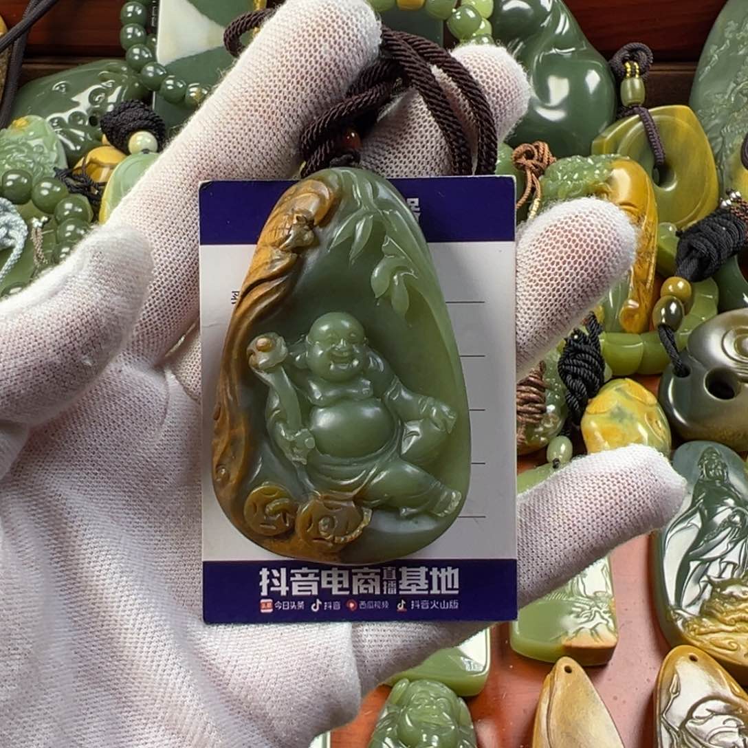 岫岩河磨玉（透闪石质玉）颈饰未镶嵌5*%