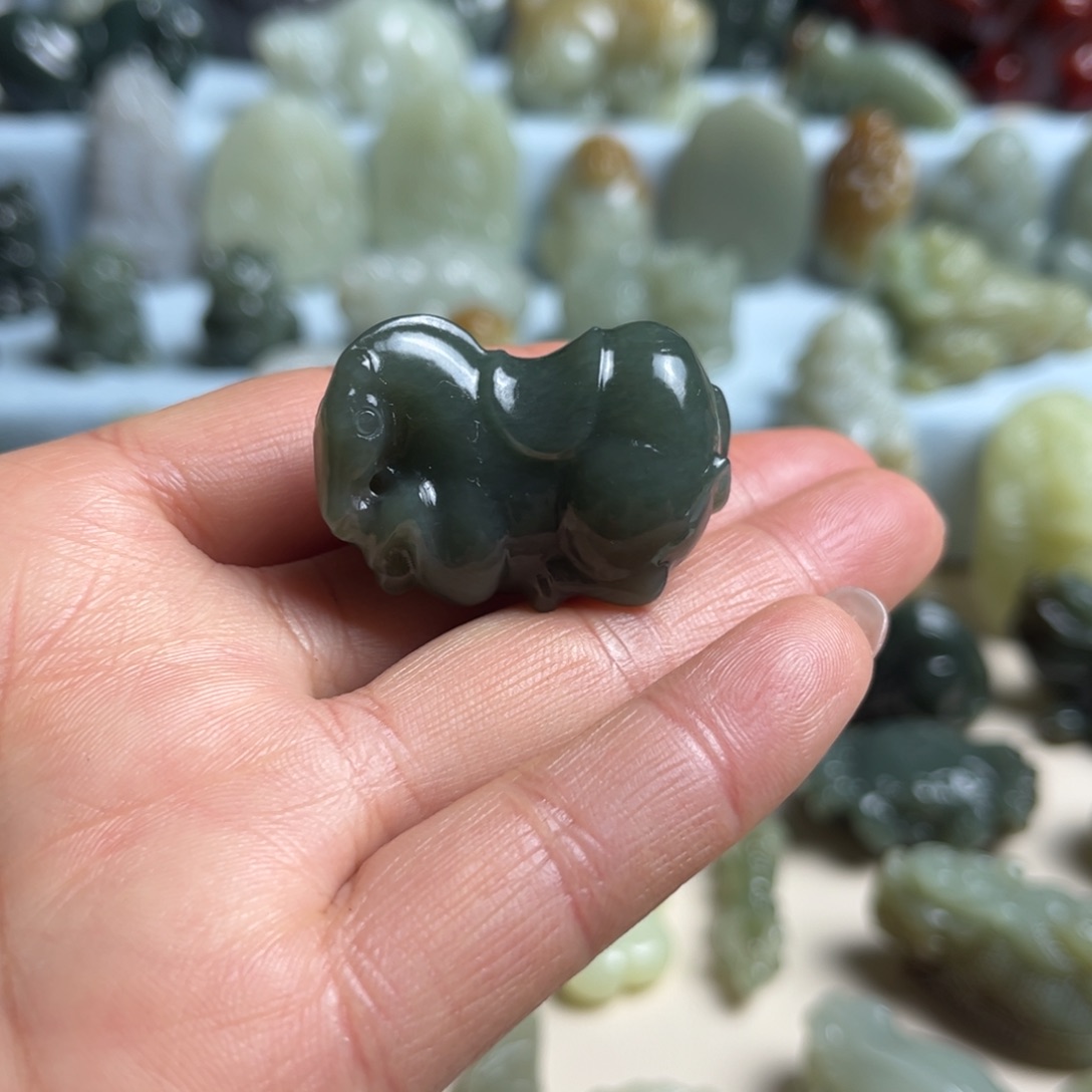 和田玉未镶嵌挂件