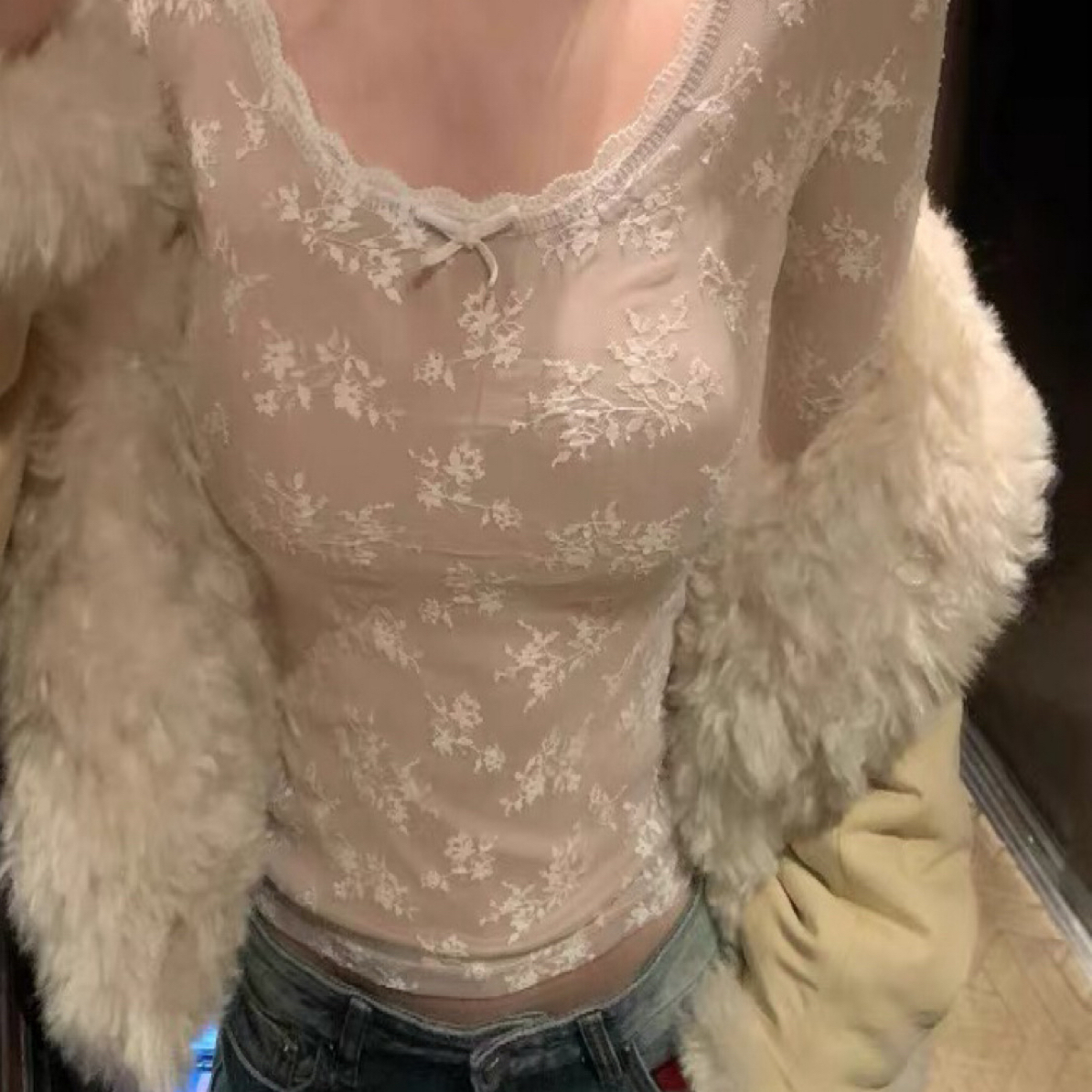 【莹莹推荐】纯欲蕾丝打底衫女秋冬内搭t恤修身显瘦性感辣妹长袖