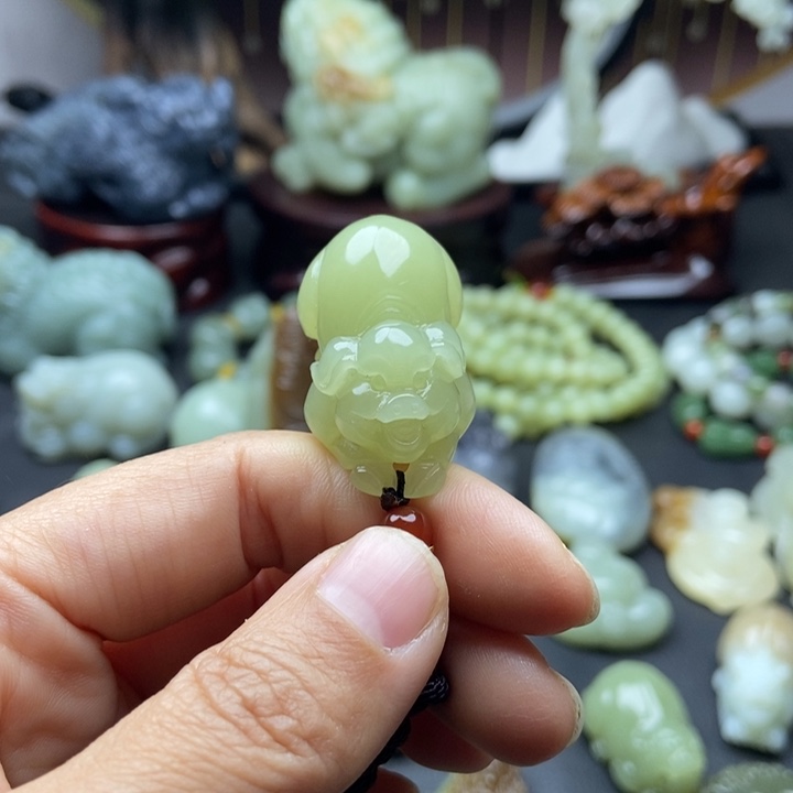 未镶嵌和田玉挂件