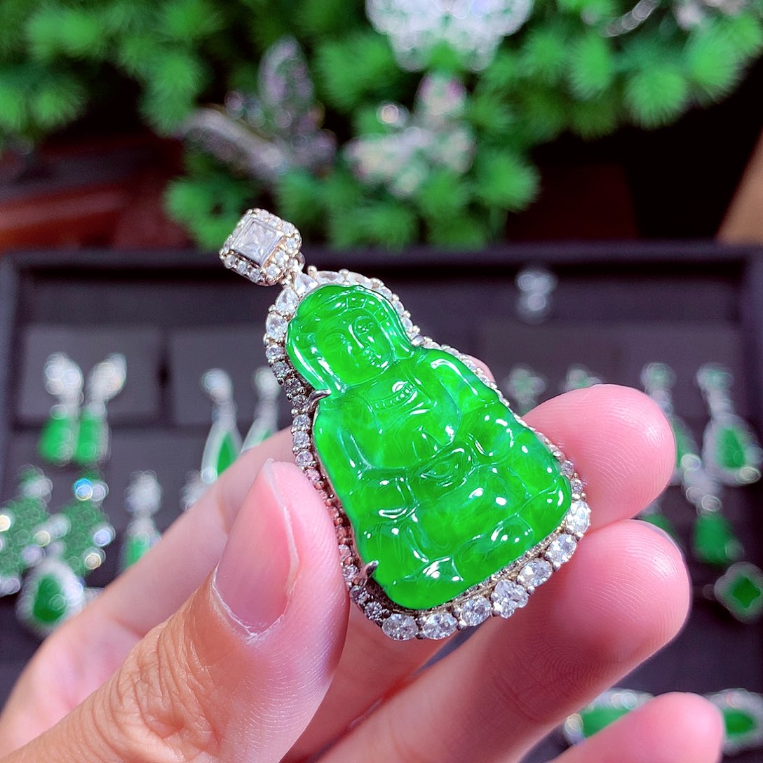 颈饰未镶嵌翡翠ઇ****天然