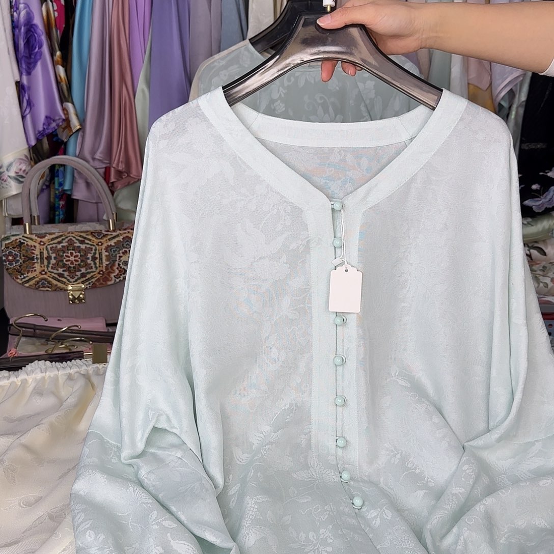 L***9织绣真丝陆老师家小金鱼