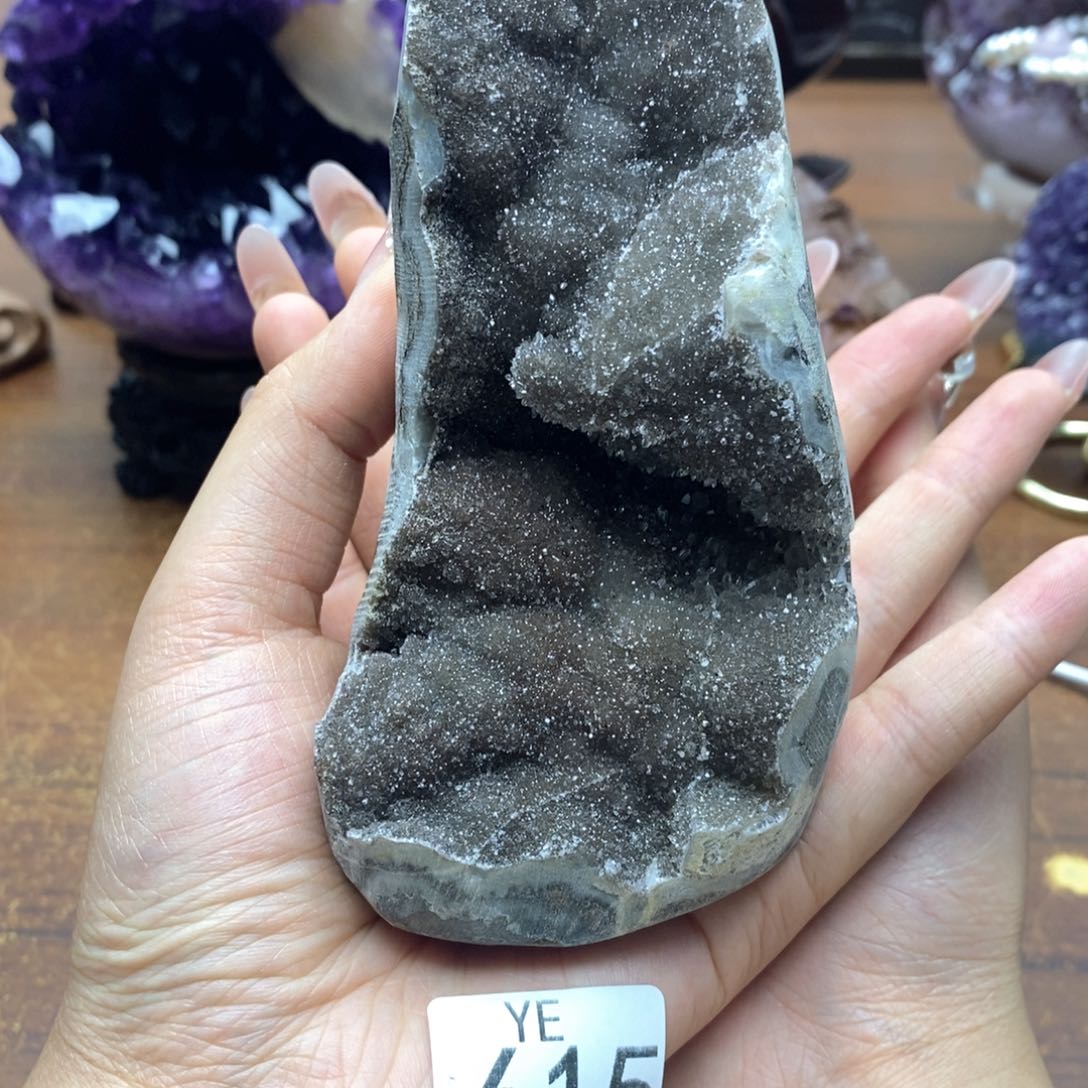 未镶嵌水晶大型摆件（非配饰）