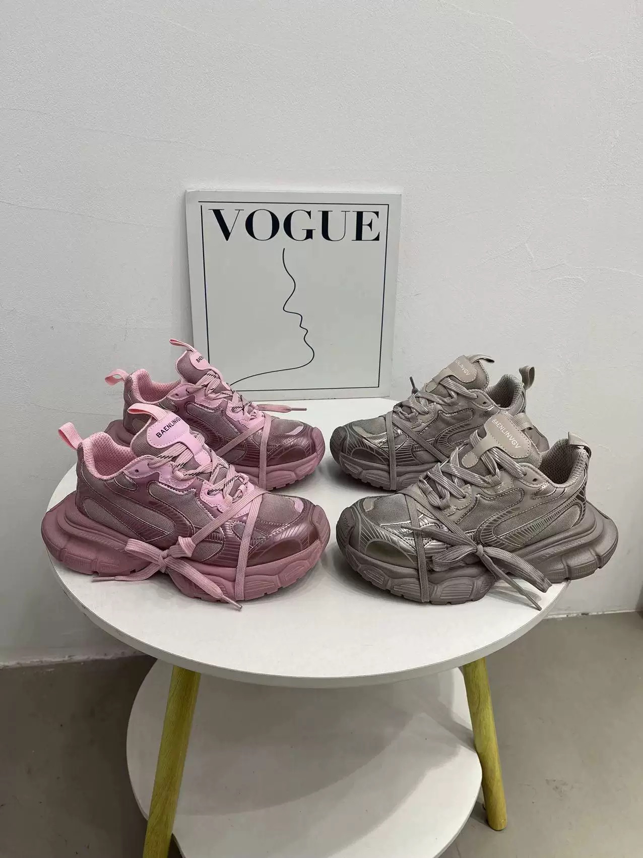 ZZGS·【新款百搭圆头复古做旧擦色休闲运动鞋潮】·888