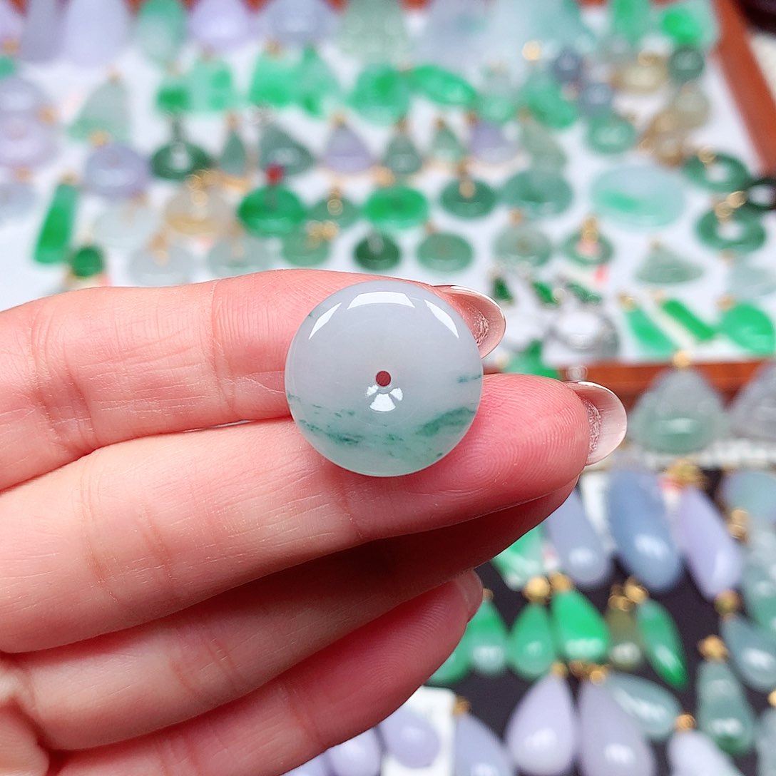 翡翠颈饰未镶嵌天然翡翠A货