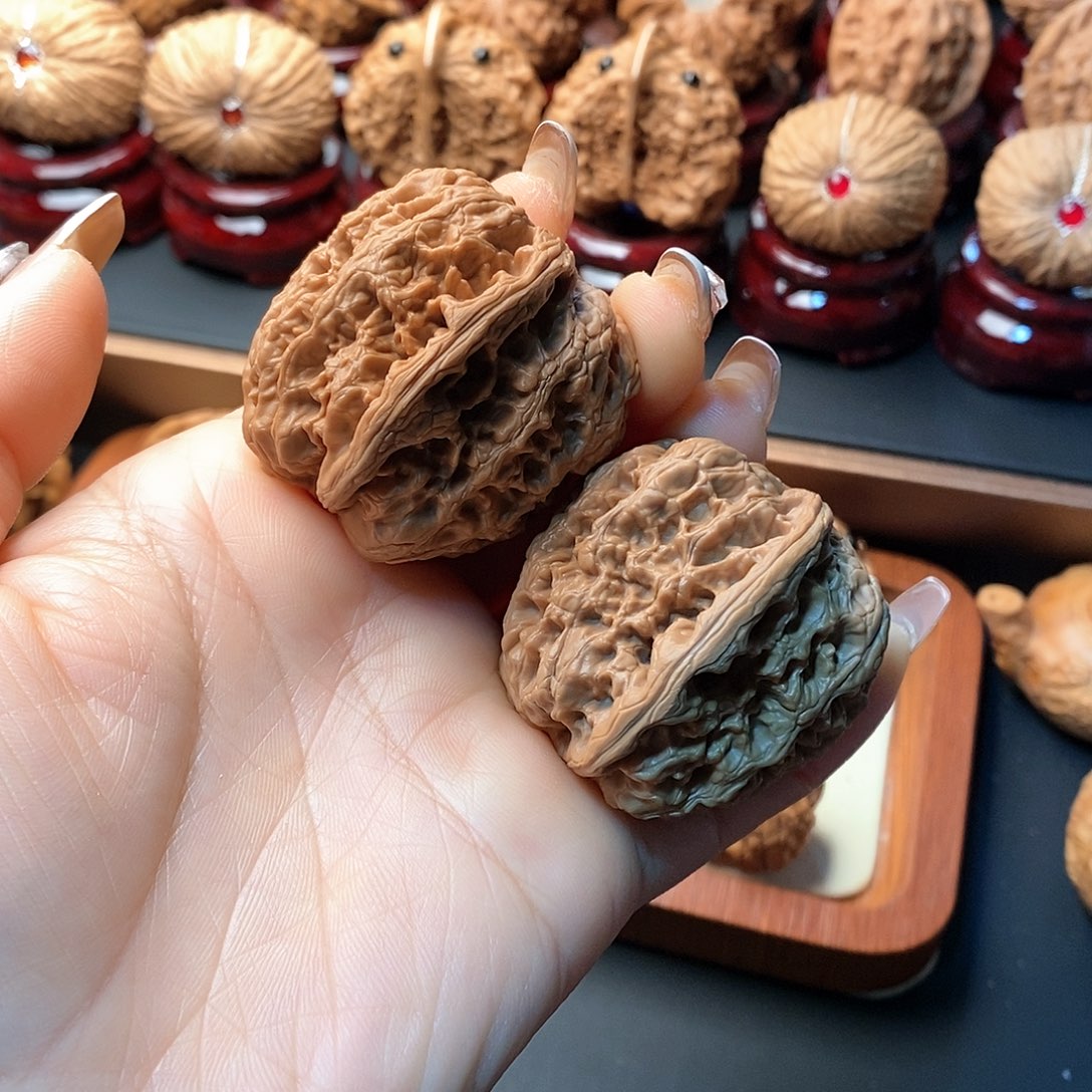 文玩核桃吊坠华北将军膀