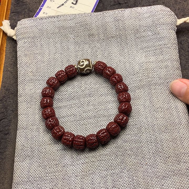 福***饼金刚菩提吊坠手串