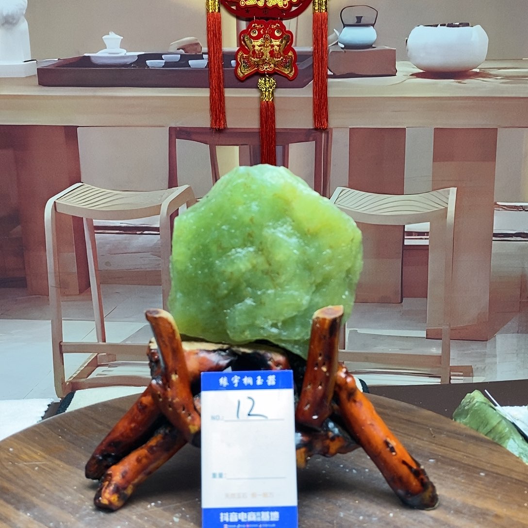 蛇纹石玉原石未镶嵌