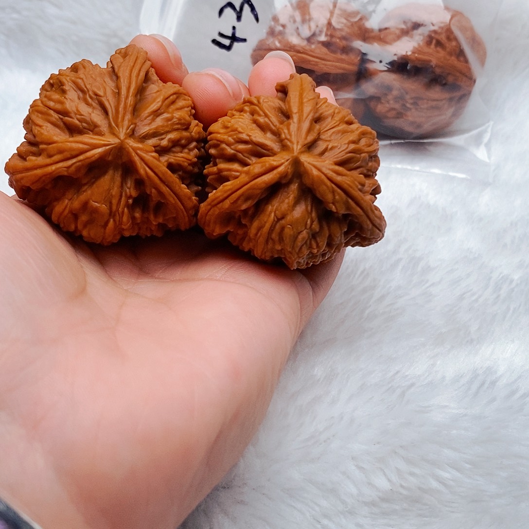 放***手吊坠文玩核桃三棱