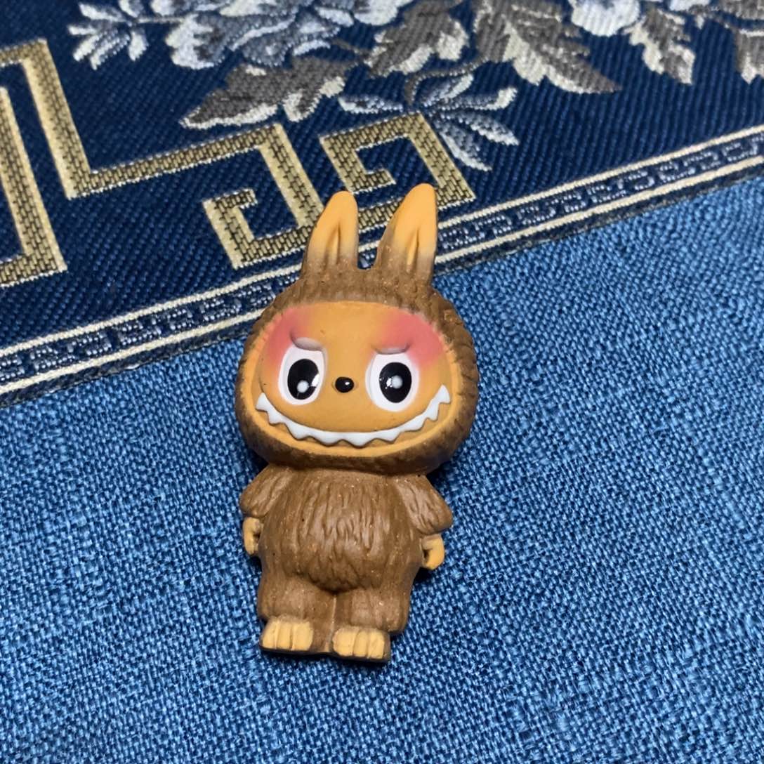 雨***石紫砂茶壶拉布布。       