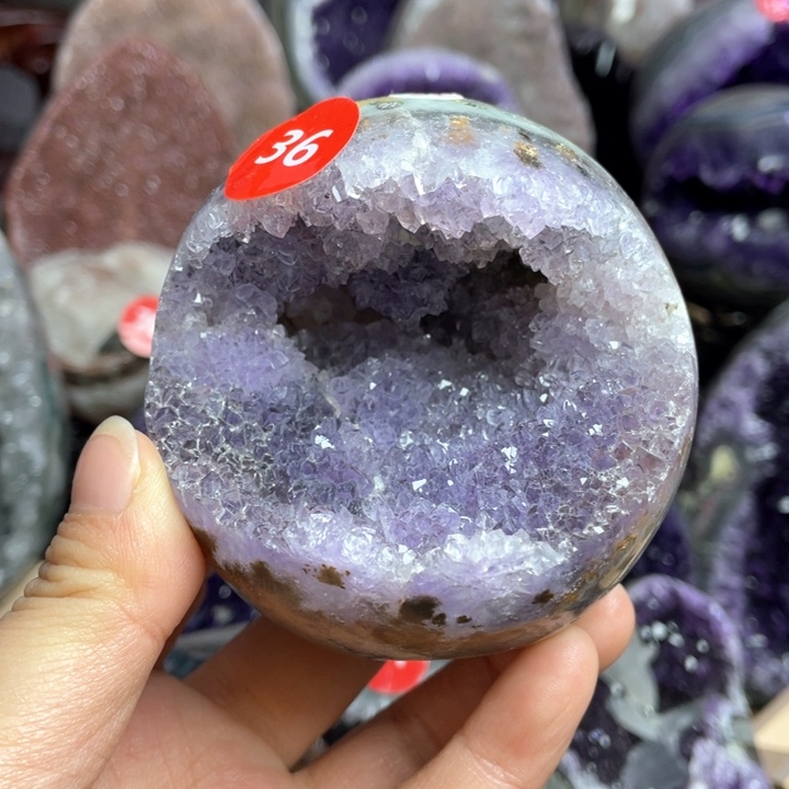 水晶摆件未镶嵌捡漏